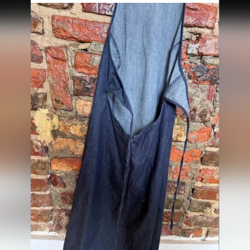 VINTAGE Ann Taylor Dark Wash Denim Halter Dress Y2K Sleeveless Backless Midi 8P - Picture 3 of 11